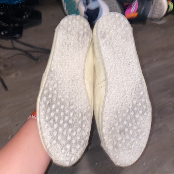 TOMS (beige) - Picture 3 of 4